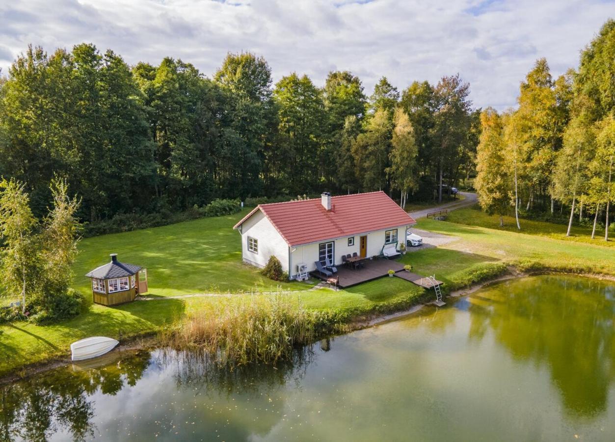 Ninnujaerve Private Holiday Home Nasva Exterior photo
